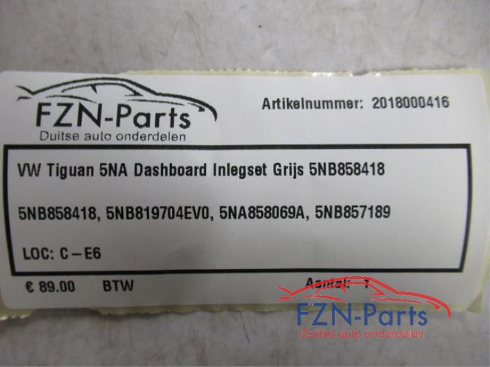 VW Tiguan 5NA Dashboard Inlegset Grijs