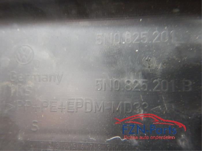 VW Tiguan 5N0 Bodemplaat Links