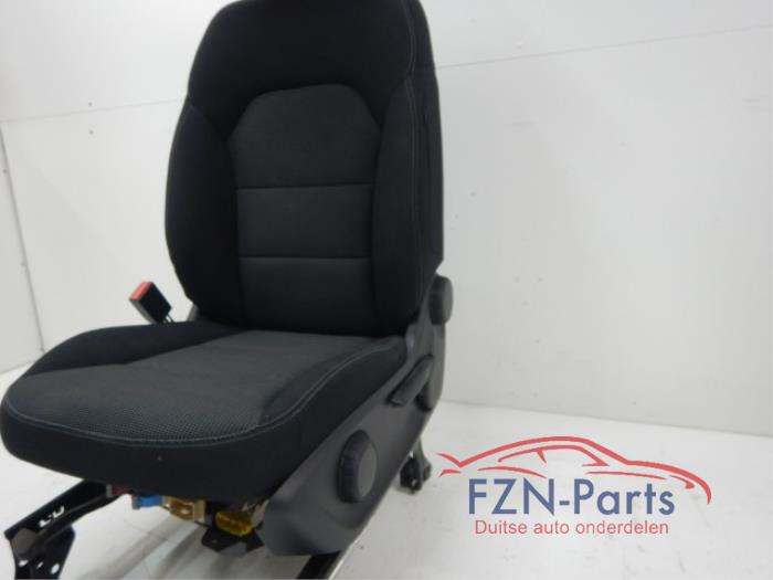 Stoel links Mercedes B-Klasse (22740141)