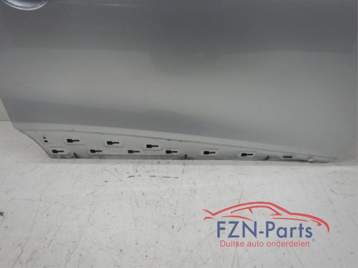 Portier 4Deurs rechts-voor Diversen (22723101)