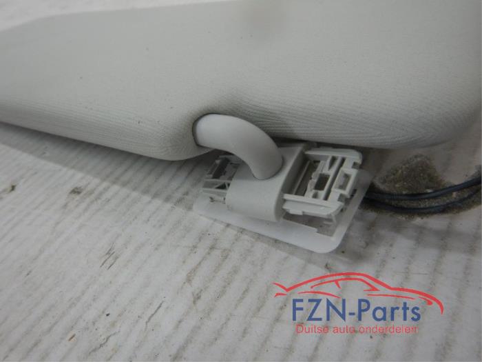 VW Golf 7 Zonneklep Wit Rechts