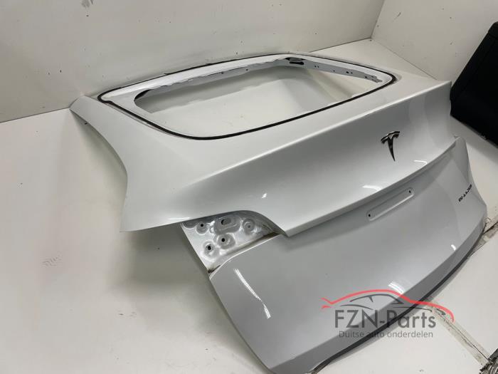Tesla Model Y Achterklep