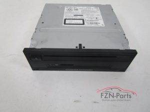 VW Golf Sportsvan Infotainment Media Main Unit