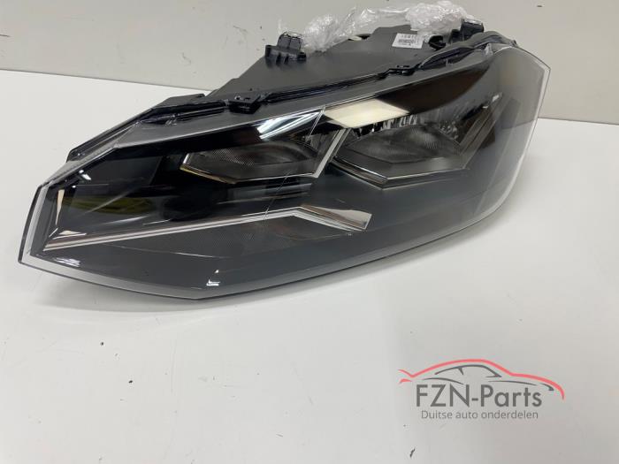 VW Polo 2G Koplamp Halogeen H7 Links NIEUW