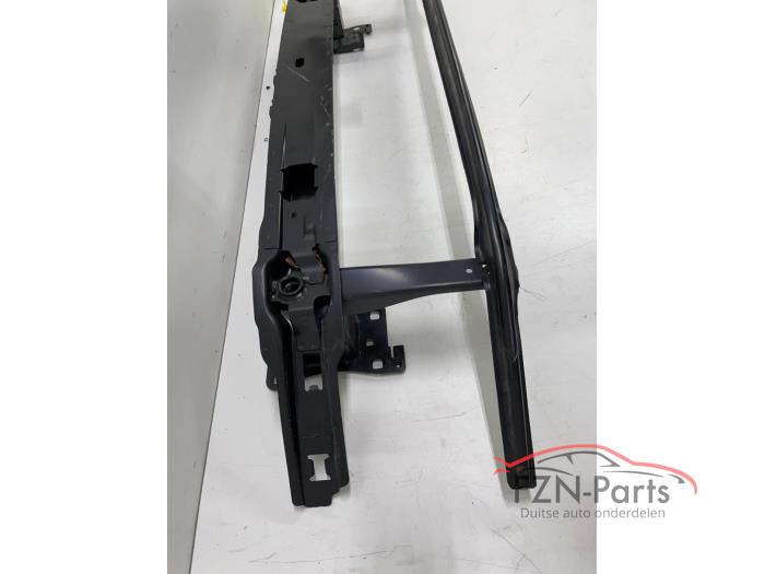 VW Touran 5TA Bumperbalk Voorzijde Met Strip