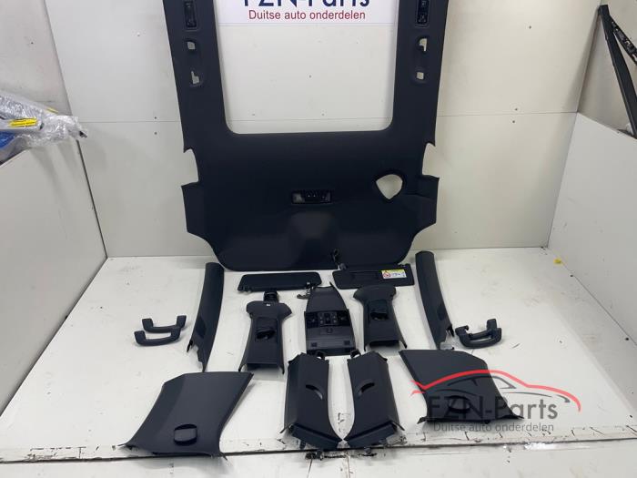VW Touran 5TA Hemel + Hemelbekleding Zwart Pano