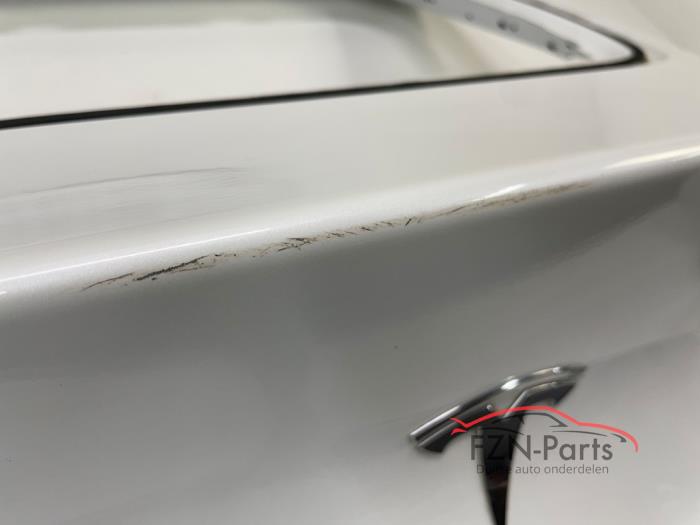 Tesla Model Y Achterklep