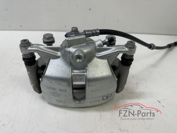 VW Touran 5TA Remklauw Links-Voor
