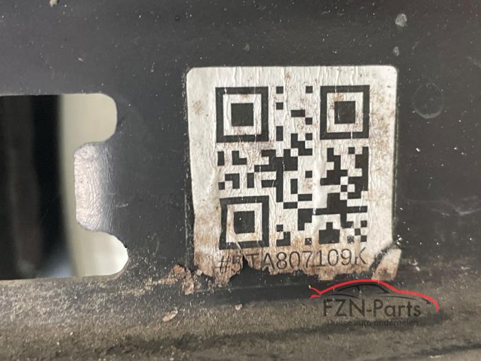 VW Touran 5TA Bumperbalk Voorzijde Met Strip