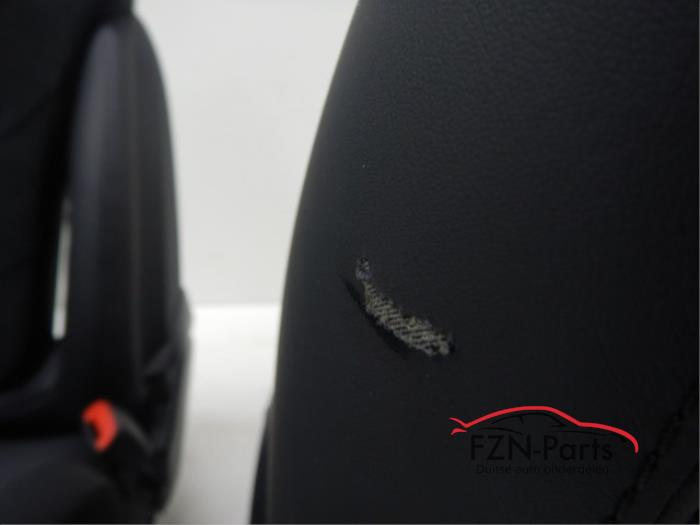 Mercedes-Benz GT AMG Performance Kuipstoelen Stoelen Alcantara Leer Elektrisch verstel en verwarmbaarPast ook in W206 C-Klasse Licht beschadigd achterzijdeVoor stoel stoelen Performance Alcantara leer leder leren zwart stiksel