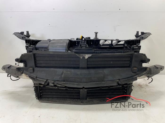 Mercedes-Benz CLA W118 1.3 CLA200 Front + Bumperbalk + Koelerpakket Compleet