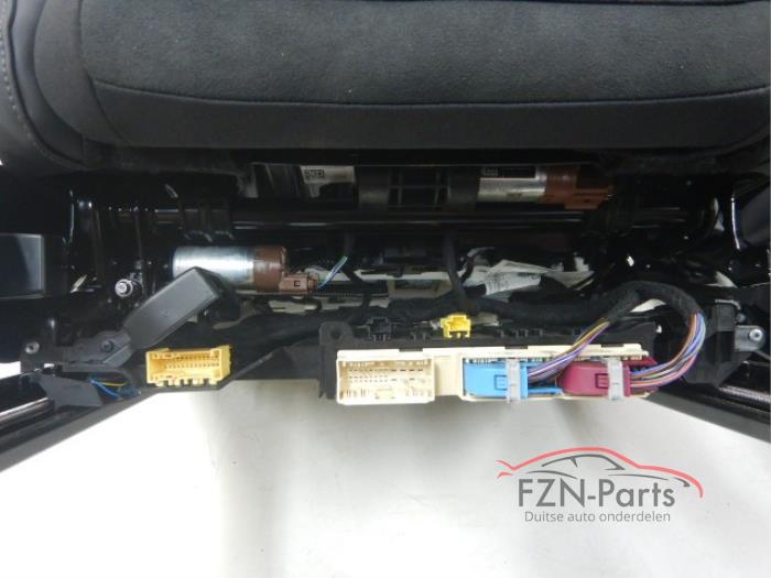 Mercedes-Benz GT AMG Performance Kuipstoelen Stoelen Alcantara Leer Elektrisch verstel en verwarmbaarPast ook in W206 C-Klasse Licht beschadigd achterzijdeVoor stoel stoelen Performance Alcantara leer leder leren zwart stiksel