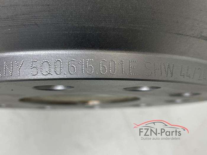 Audi S3 8V /8Y Remschijven Oem Achterzijde + Remblokken Brembo