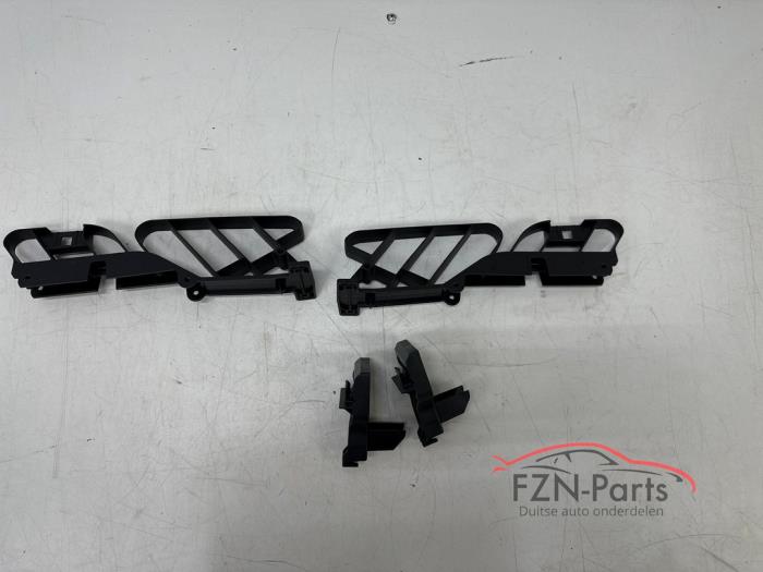 VW Golf 8 Bumpergeleiders Midden Links / Rechts set