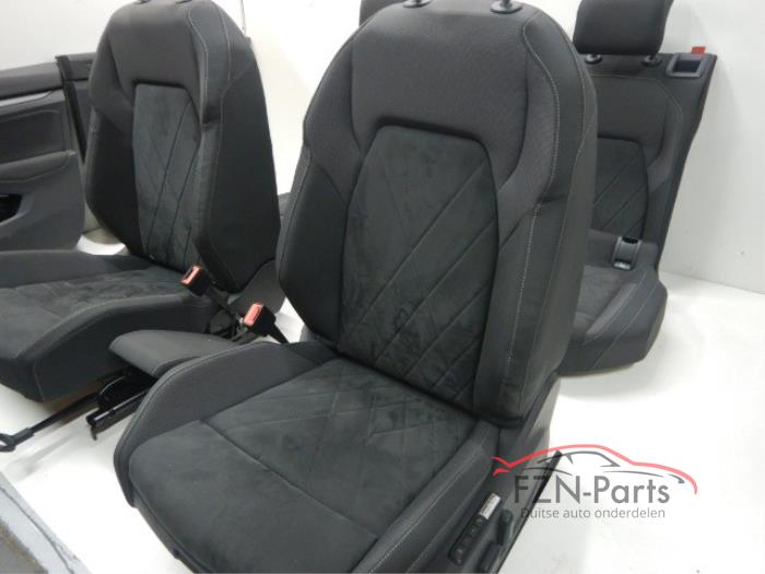 VW Golf 8 5H Interieur Stof Alcantara