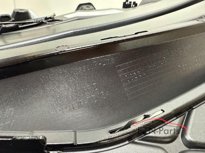 VW Passat 3J0 Bumper Inleg Rechts NIEUW