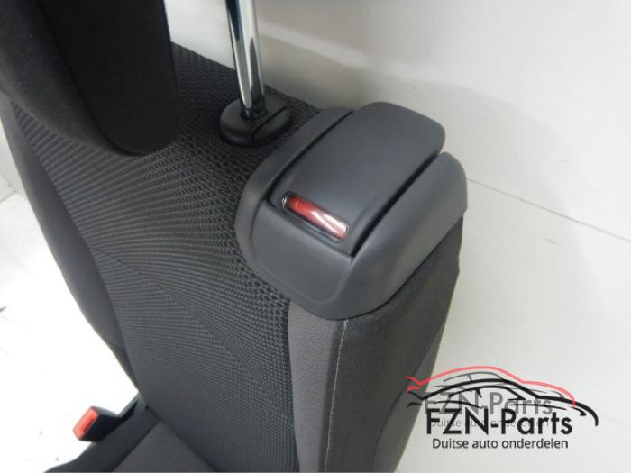 Stoel achter Volkswagen Touran (22740477)