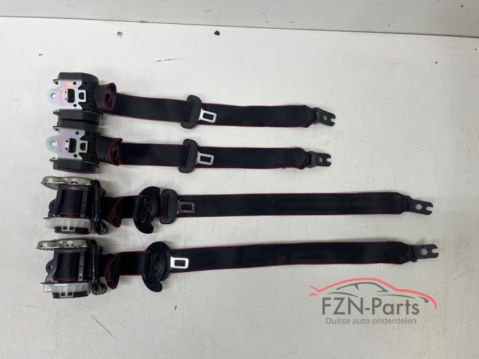 VW Golf 7 GTI/Clubsport 5-Deurs Gordelset Voor+Achter