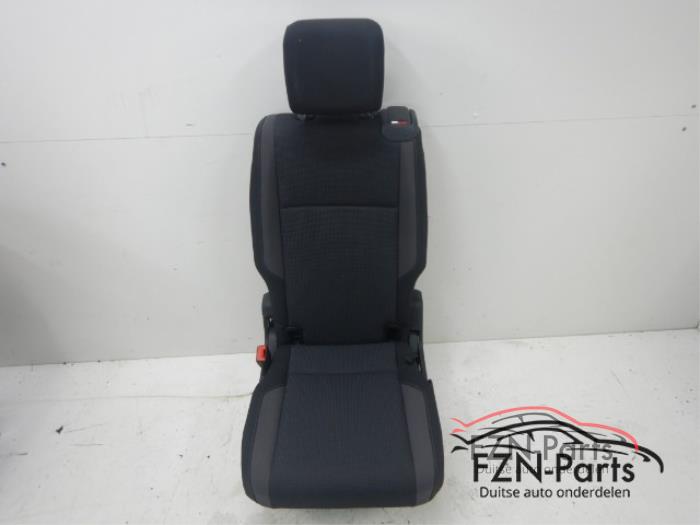 Stoel achter Volkswagen Touran (22740477)