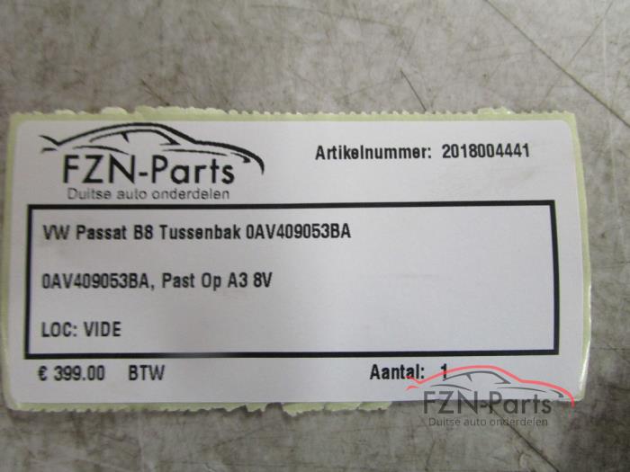 VW Passat B8 Tussenbak