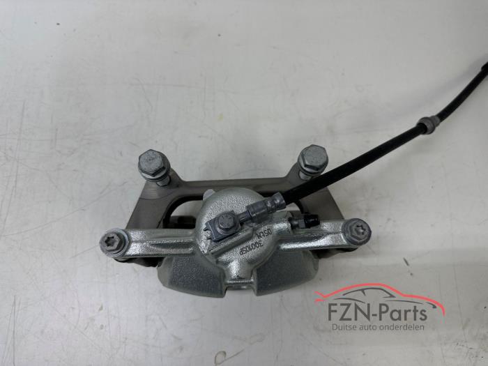 VW Touran 5TA Remklauw Links-Voor