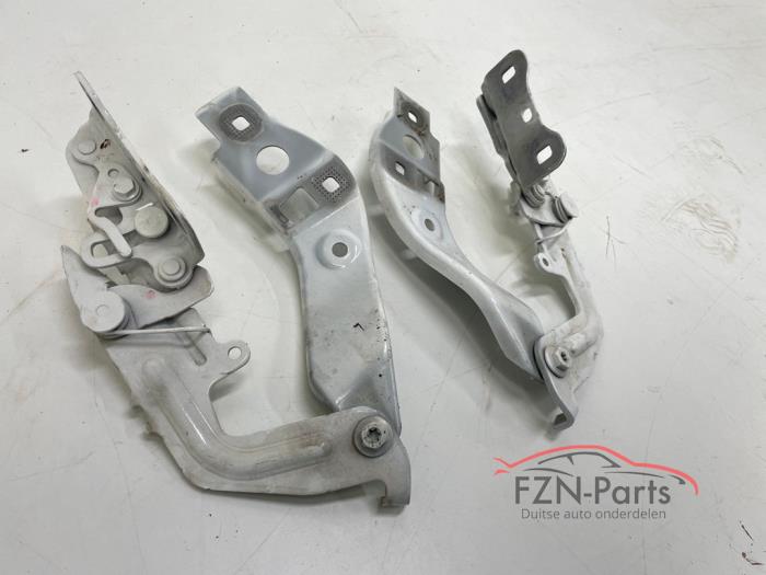 Mercedes-Benz CLA W118 Motorkapscharnieren set links rechts wit