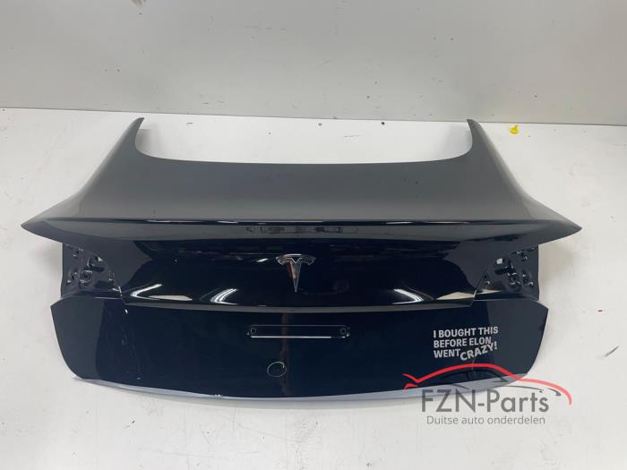 Tesla Model 3 Facelit Achterklep
