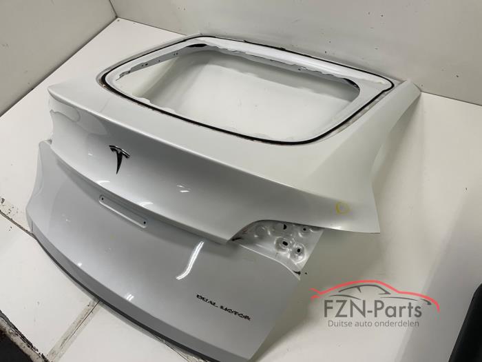 Tesla Model Y Achterklep