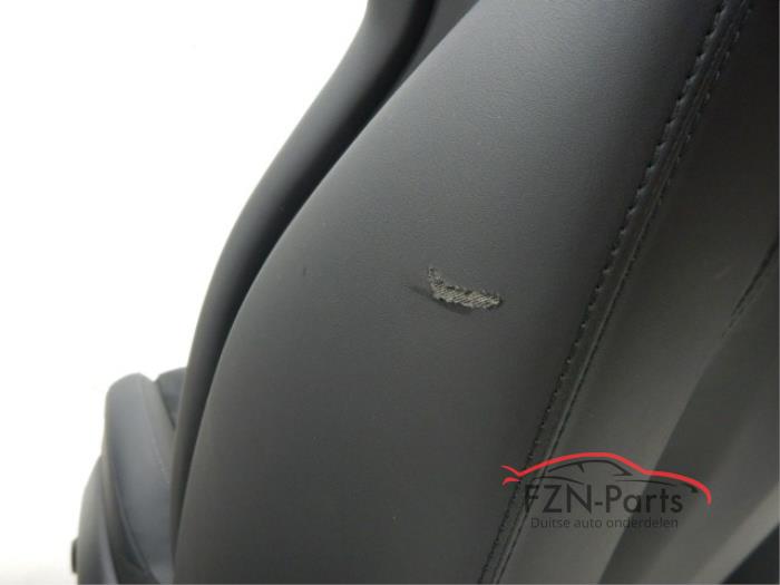 Mercedes-Benz GT AMG Performance Kuipstoelen Stoelen Alcantara Leer Elektrisch verstel en verwarmbaarPast ook in W206 C-Klasse Licht beschadigd achterzijdeVoor stoel stoelen Performance Alcantara leer leder leren zwart stiksel