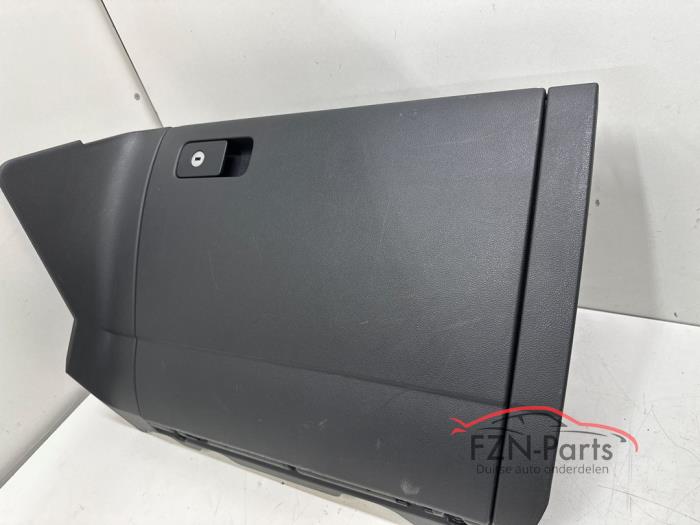 VW Golf 7 Dashboardkastje met slot
