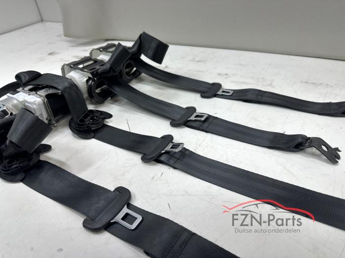 Audi A3 8Y Gordelset Voor+Achter