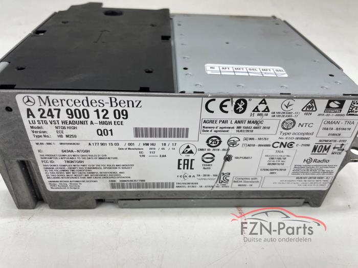 Mercedes-Benz Cla A118 Multi Media headunit