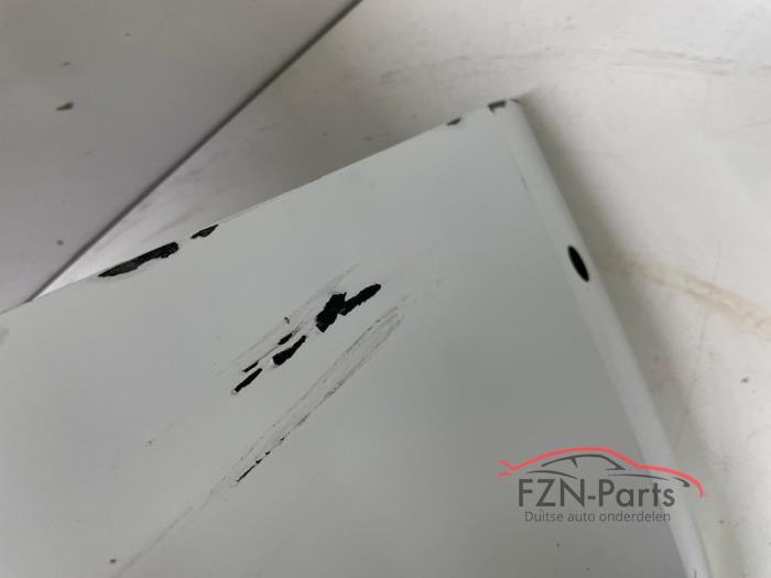 Tesla model 3 achterbumper Parelmoer wit 6PDC