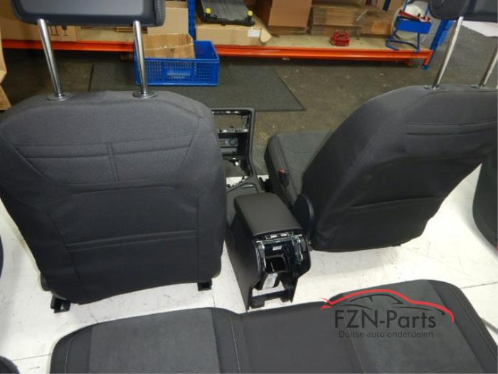 VW Tiguan 5NA Interieur Alcantara Stof Leer