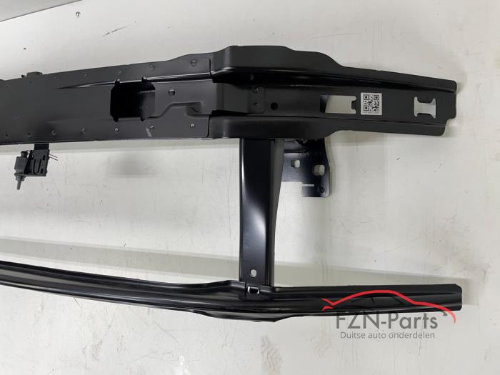 VW Touran 5TA Bumperbalk Voorzijde Met Strip