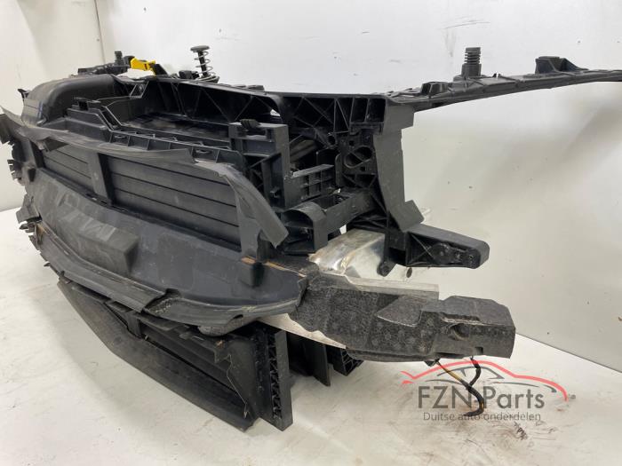 Mercedes-Benz CLA W118 1.3 CLA200 Front + Bumperbalk + Koelerpakket Compleet