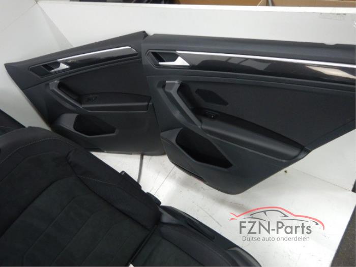 VW Tiguan 5NA Interieur Alcantara Stof Leer