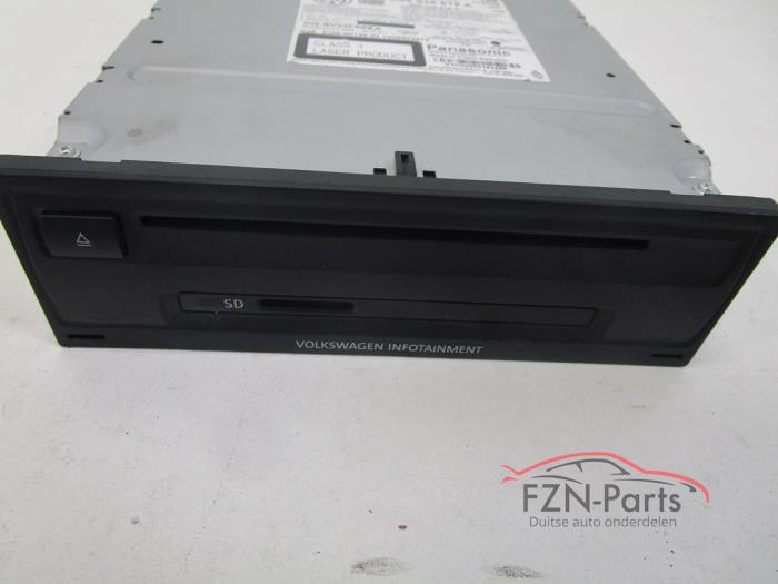 VW Golf Sportsvan Infotainment Media Main Unit