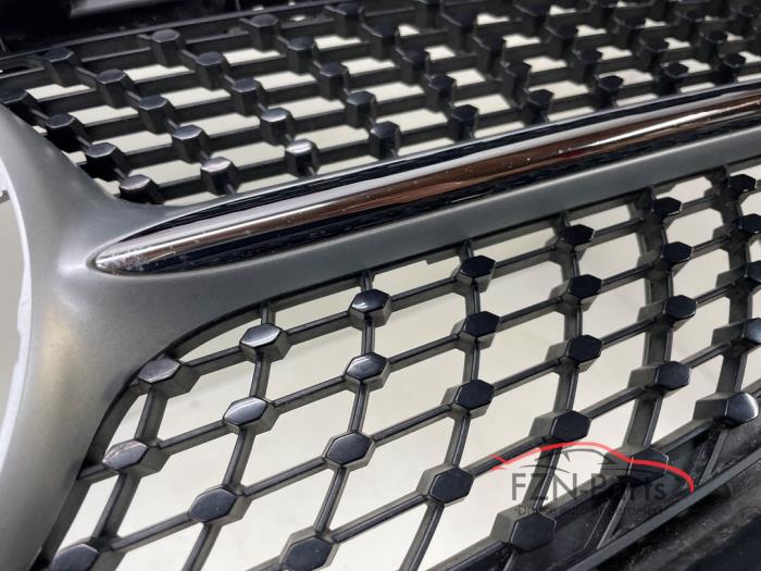 Mercedes-Benz W117 CLA-Klasse Grille