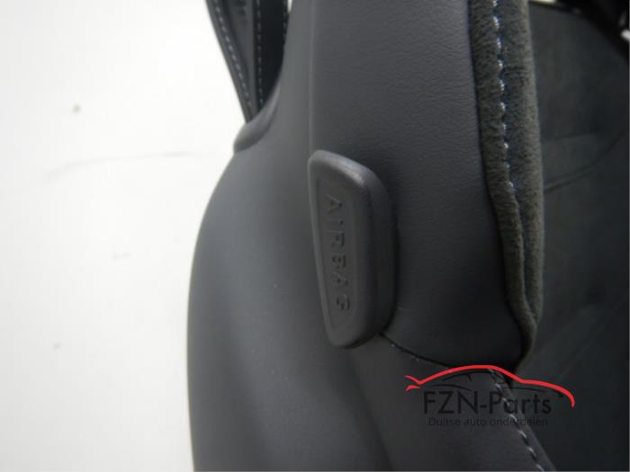 Mercedes-Benz GT AMG Performance Kuipstoelen Stoelen Alcantara Leer Elektrisch verstel en verwarmbaarPast ook in W206 C-Klasse Licht beschadigd achterzijdeVoor stoel stoelen Performance Alcantara leer leder leren zwart stiksel