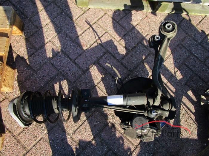 Wielophanging links-voor BMW 3-Serie (22729786)