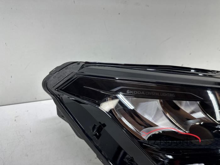 Skoda Enyaq Koplamp Rechts Volled
