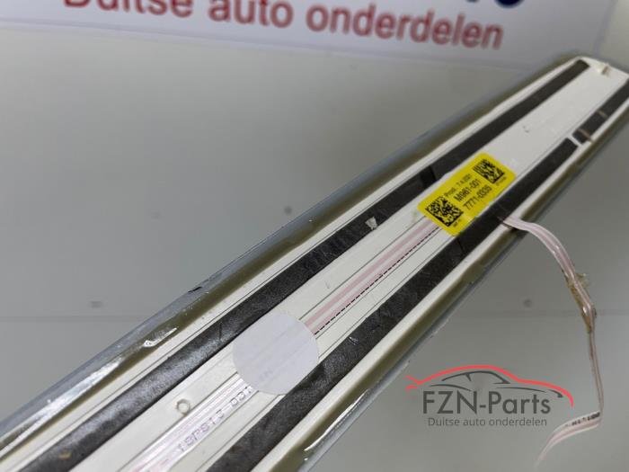 Mercedes-Benz C-Klasse W205 Instapverlichting lijsten Verlicht AMG