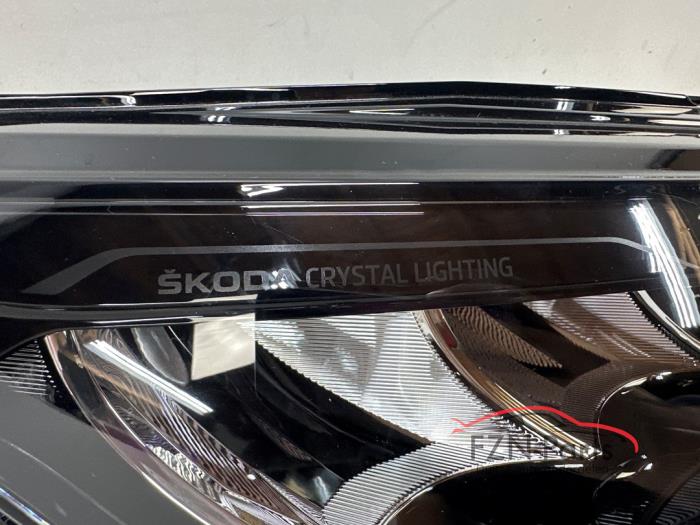 Skoda Enyaq Koplamp Rechts Volled