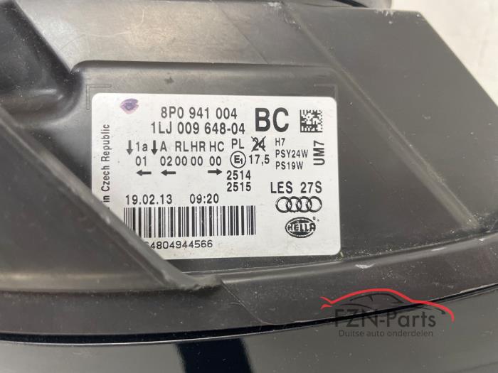 Audi A3 8P Facelift Koplamp Rechts Halogeen H7