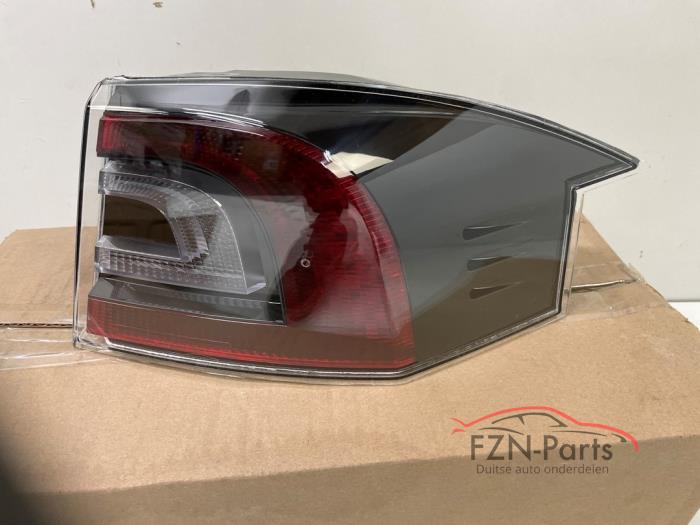 Tesla Model S Achterlicht Rechts