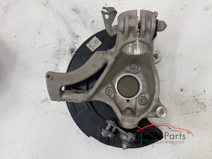 VW ID7 14A Fusee wiellager huis Rechts-voor