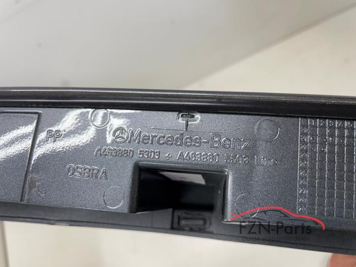 Mercedes-Benz G-klasse W463 Wielrandbekleding Links-voor 7992 selenitgrau