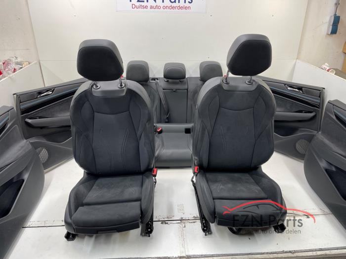 VW Id.7 Interieur Leer Alcantara L/R Memory Massage Verwarmbaar