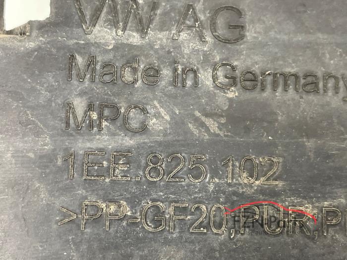 VW ID.7 Bodemplaat achterzijde